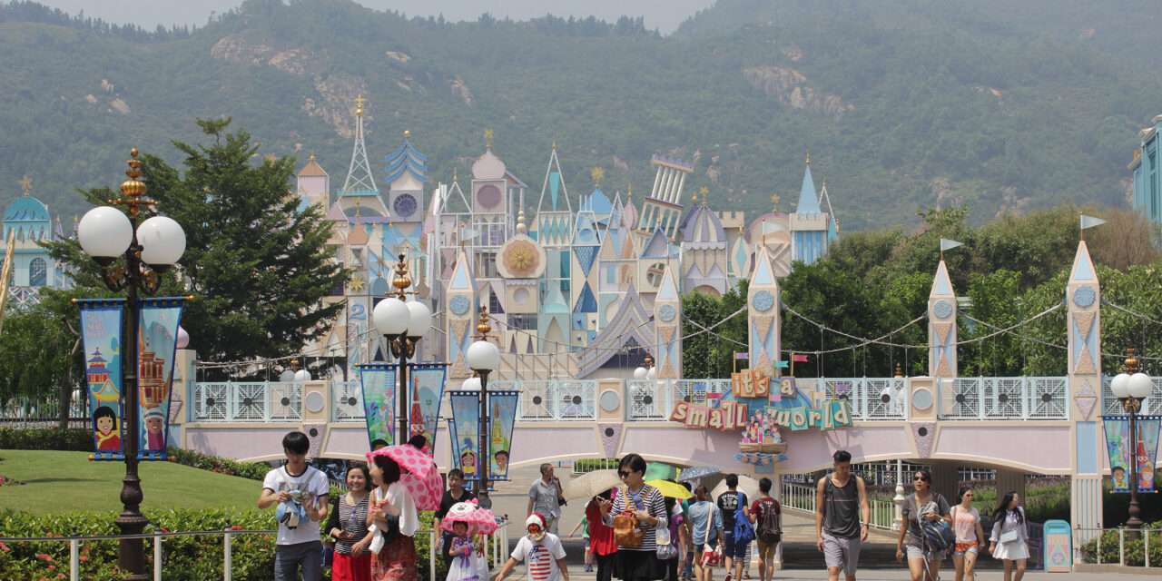 Discover the enchanting “World of frozen” at Hong Kong Disneyland