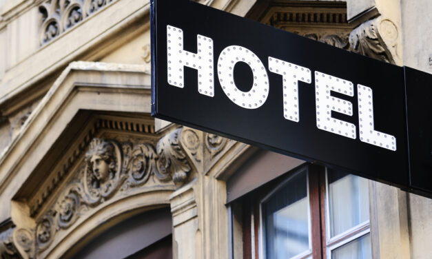 Global hotel prices stabilise as business travel rebounds